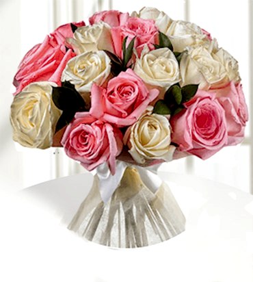 21-adet-pembe-beyaz-gul-buketi-